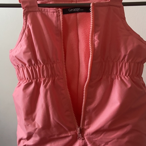 Winter Jumpsuit ☃️ - Picture 3 of 3